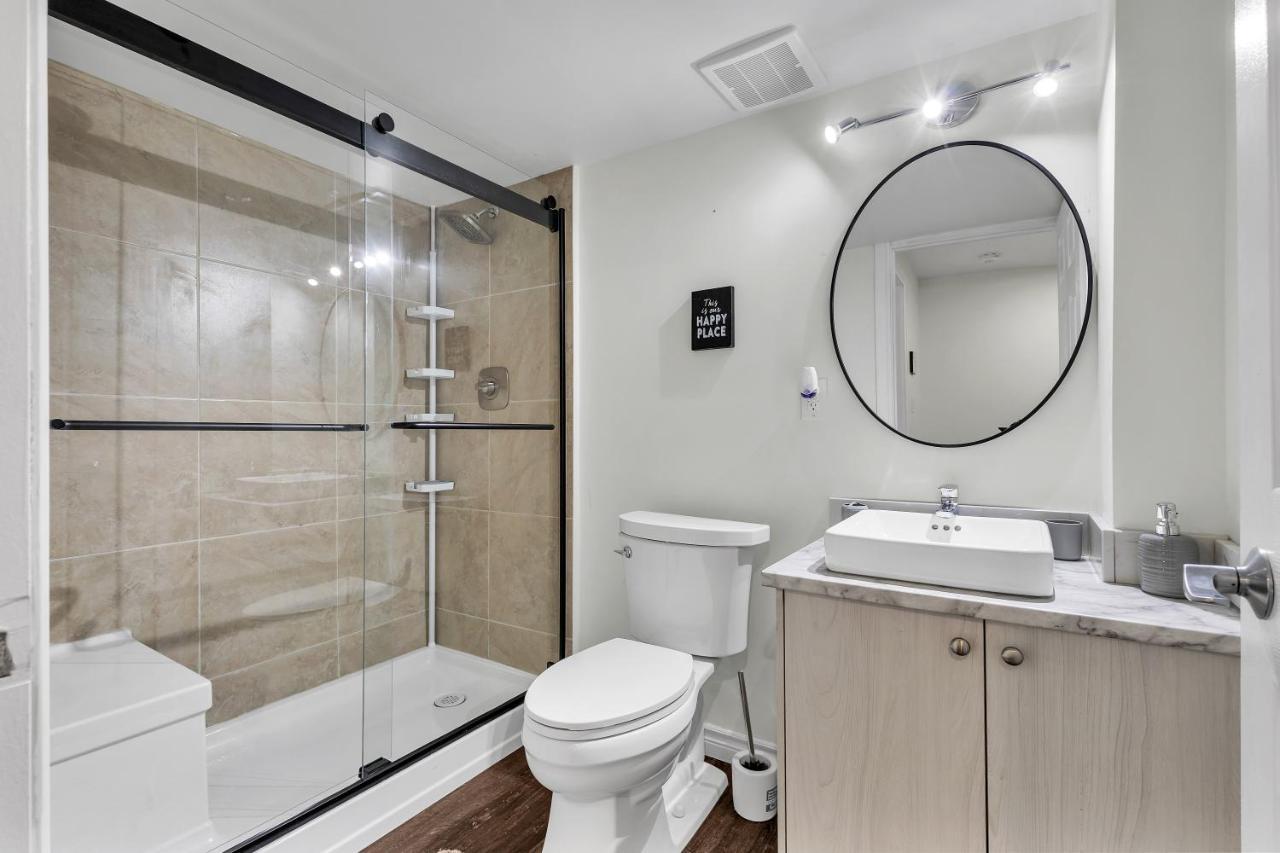 Modern 1 Bedroom + Den In Cambridge Zewnętrze zdjęcie