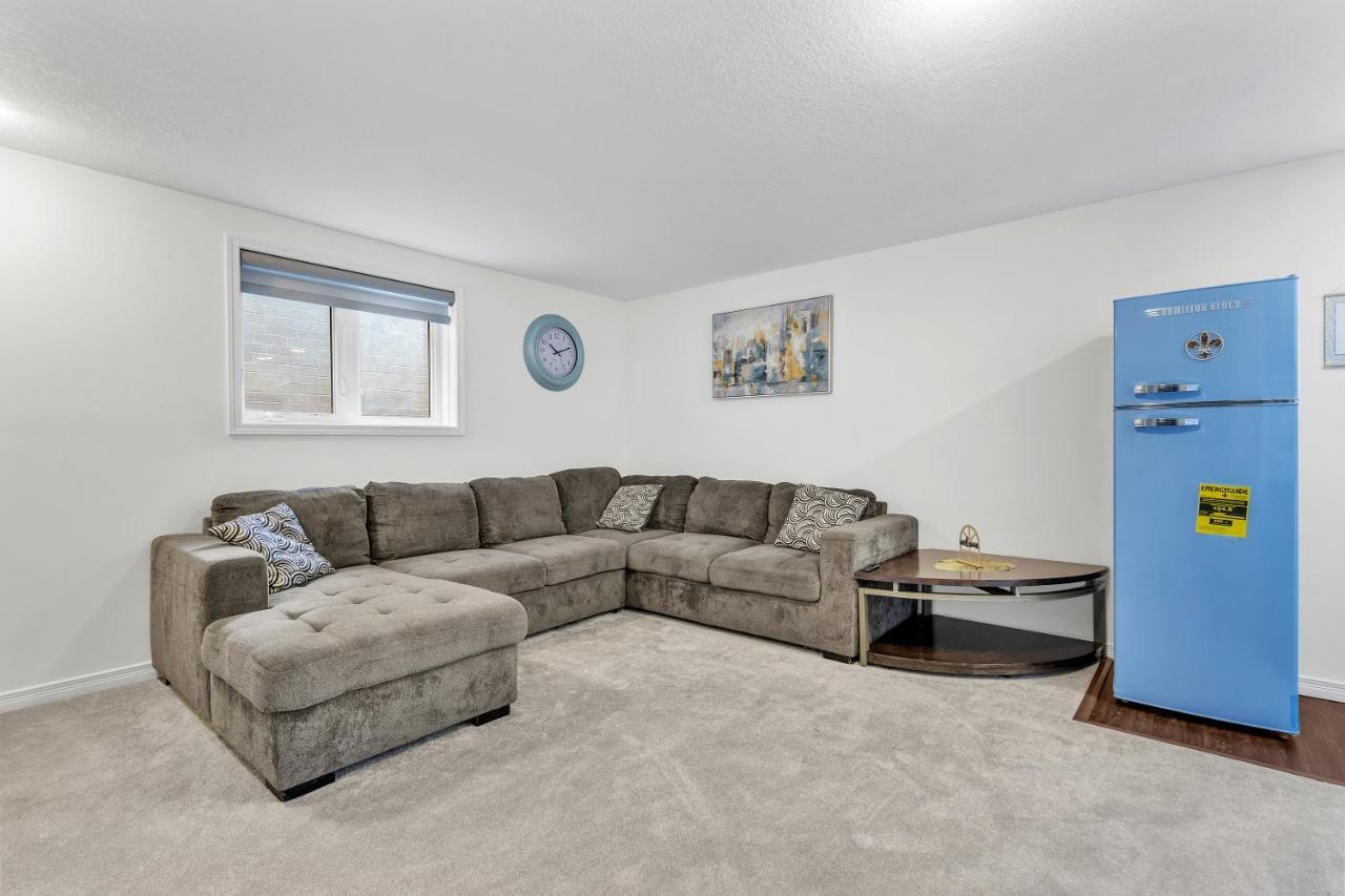 Modern 1 Bedroom + Den In Cambridge Zewnętrze zdjęcie
