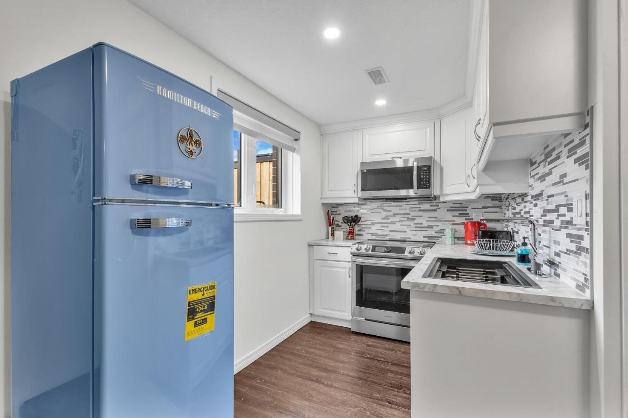 Modern 1 Bedroom + Den In Cambridge Zewnętrze zdjęcie