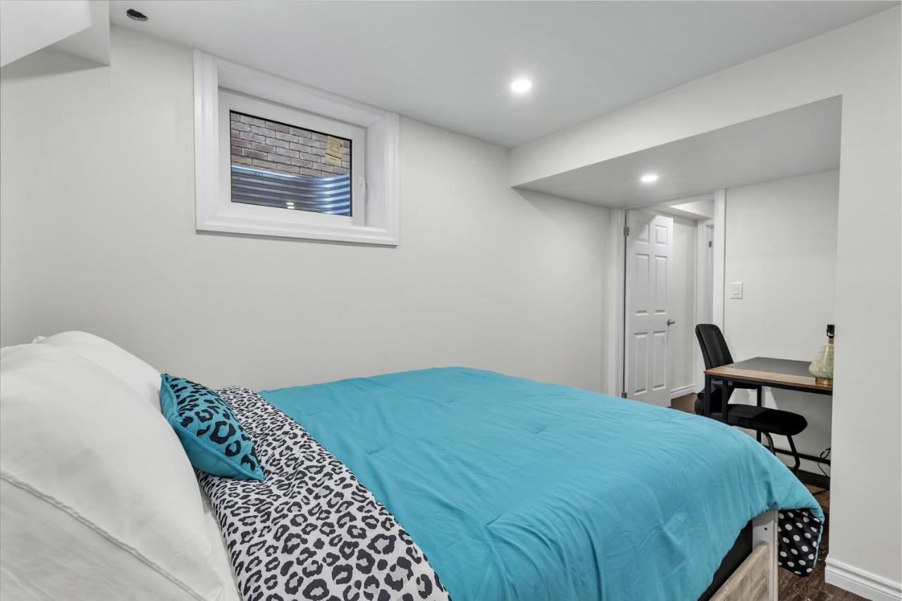 Modern 1 Bedroom + Den In Cambridge Zewnętrze zdjęcie